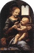  Leonardo  Da Vinci, Madonna Benois Madonna with a Flower